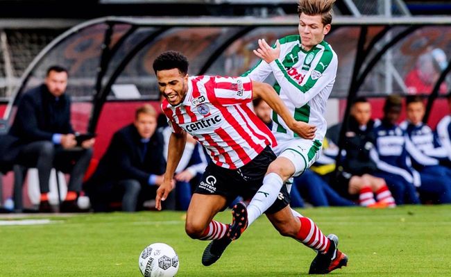 进攻组织的 进攻组织的