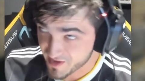 感慨万分的 感慨万分的